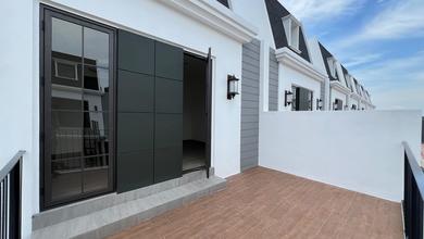 Rumah Siap Pakai di Area Metland Menteng, Jakarta Timur, LT 70m²