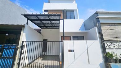 Kesempatan Rumah di Bekasi, Bekasi, LB 75m², Harga 550 Juta