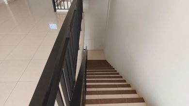 *disewakan Cepat Ruko Brand New 3 Lantai