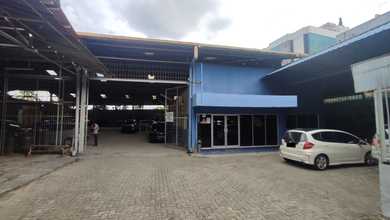 Dijual atau disewa  Bengkel siap pakai Tendean 