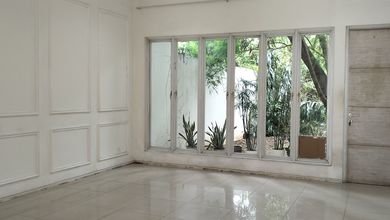 Rumah Area Premium Petukangan, Jakarta Selatan - Harga Menarik 4,75 Miliar