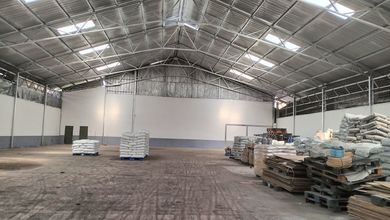 Komplek Pergudangan Dekat Terminal Pulo Gadung Akses Kontainer 