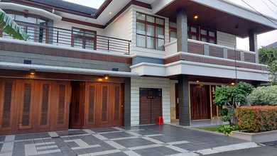 Hunian Mewah di Mampang Prapatan, Jakarta Selatan, 7 Kamar Tidur, LT 848m²