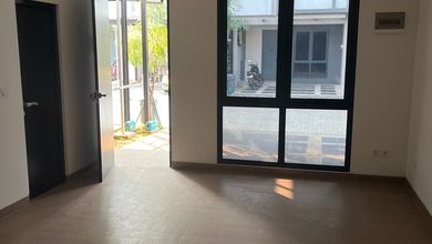 Disewakan Ruko Konsep Soho di Latinos Bussines District