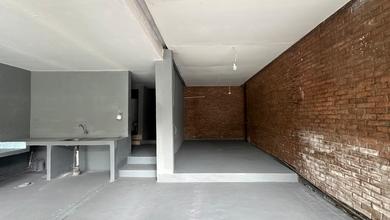 Ruko dengan Lahan Parkir Luas Dekat Tol & Perkantoran Simatupang