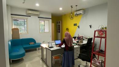 Ruko dengan SHM dan PBB Lengkap Lokasi Strategis di Gandaria