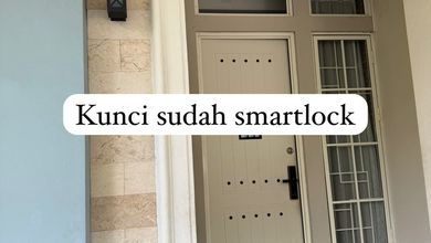 Rumah Mewah di Suvarna Sutera, Tangerang, 5 Kamar Tidur, LT 200m²