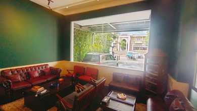 Ruang Usaha Semi Furnished tersedia Musholla di Kemang Jaksel