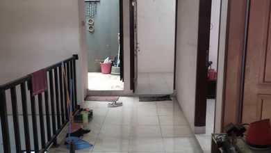 Kesempatan Rumah di Cikini, Jakarta Pusat, LB 70m², Harga 1,3 Miliar