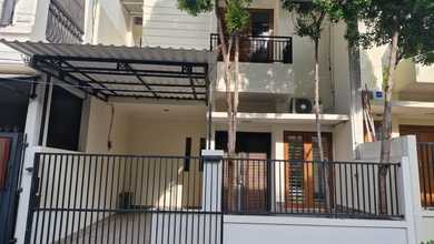 For Sale rumah Eksklusif di Cipinang, Jakarta Timur - LT 102m²
