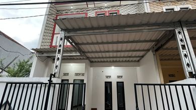 Jual Rumah Strategis di Harapan Indah, Bekasi - LT 82m²