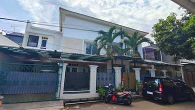 Kesempatan Langka, rumah Prestisius di Rawamangun, Jakarta Timur, LB 620m²
