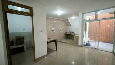 Penawaran Eksklusif, rumah Prestisius di Cakung, Jakarta Timur, LB 300m²