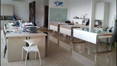 Dijual Cepat Apartemen 6BR Semi Furnished Kondisi Baik Siap Huni