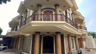 Penawaran Langka, rumah Mewah di Cempaka Putih, Jakarta Pusat, LB 900m²