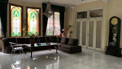 Rumah Elegan di Pondok Indah, Jakarta Selatan, 5 KT, LT 616m²
