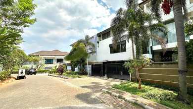 Jual Rumah Kantor Hoek 3 Lt, Tb Simatupang
