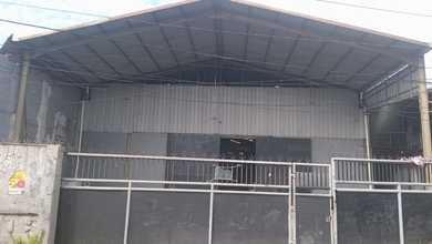 Dijual Gudang Ex Workshop Besi Di Harapan Indah Bekasi.
