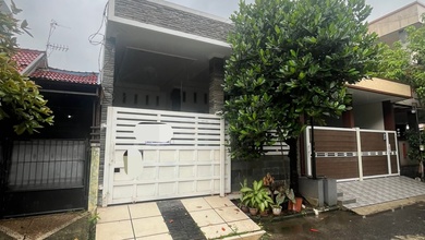 Disewakan Rumah Murah di Harapan Indah, Bekasi, LT 90m²
