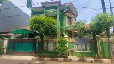 Jual Rumah Bagus Luas 270 m2 di Duren Sawit, Jakarta Timur
