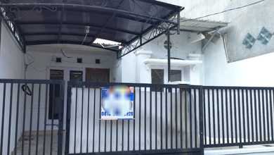 Jual Rumah Strategis di Bekasi, Bekasi - LT 98m²