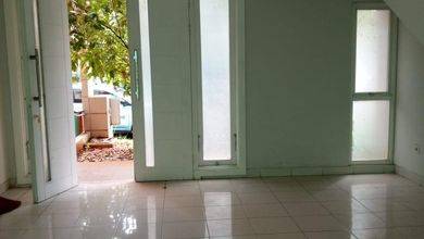 Rumah Sewa Tepat untuk Tinggal dan Kantor Daerah Summarecon Bekasi, Bekasi