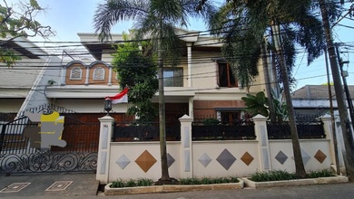 Hunian Elegan di Kemang, Jakarta Selatan, 5 KT, LT 500m²