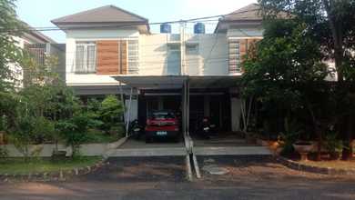 Rumah Mewah di Pulogebang, Jakarta Timur, 5 Kamar Tidur, LT 220m²