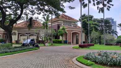 Rumah Mewah Luas 300 m2, area Serpong, Tangerang Selatan