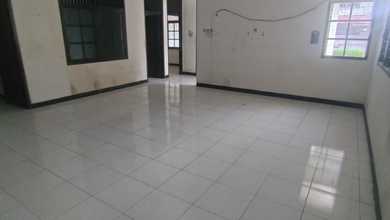 Rumah Mewah di Buaran, Jakarta Timur, 3 KT, LT 230m²