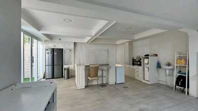 Rumah Elegan di Kelapa Gading, Jakarta Utara, 5 KT, LT 160m²