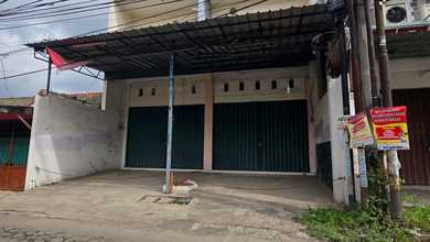 Disewakanruko 2 Lantai di Harapan Indah 1 Bekasi