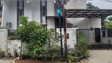 Hunian Mewah di Pulomas, Jakarta Timur, 5 Kamar Tidur, LT 208m²