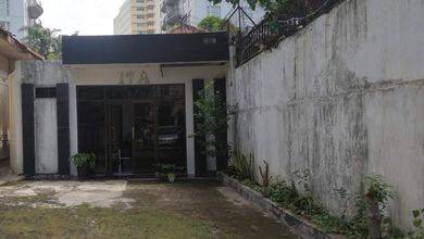 Tanah Komersial Dekat Jalan Raya Kawasan Menteng
