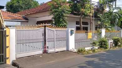 Kesempatan Eksklusif, rumah Mewah di Pulomas, Jakarta Timur, LB 300m²