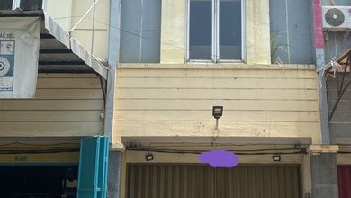 Ruko 3 LT. Hadap Jln Raya. 