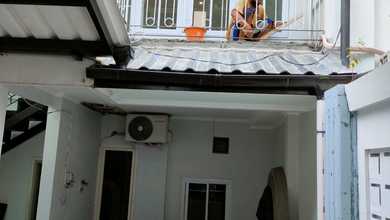 Disewakan Rumah Murah di Kebayoran Baru, Jakarta Selatan, LT 140m²