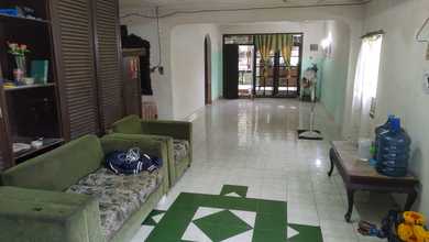 Jual Rumah Strategis di Rawamangun, Jakarta Timur - LT 144m²