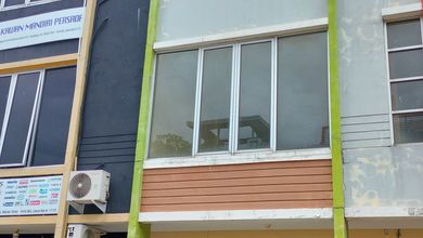 Ruko CBD 3 lantai bersih siap pakai di bekasi timur 