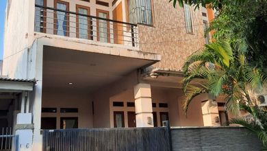 Promo Rumah di Pondok Gede, Bekasi, LB 198m², Harga 1,85 Miliar