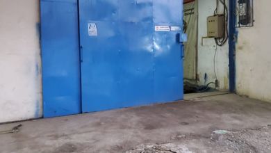 Gudang 2 unit di lokasi strategis bahu jalan di setu bekasi