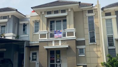 Jual Rumah Strategis di Kota Wisata, Bogor - LT 144m²