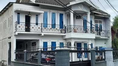 Hunian Mewah di Pondok Kelapa, Jakarta Timur, 4 KT, LT 260m²