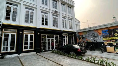 Gedung Terawat 4 Lantai Di Kemang Jaksel