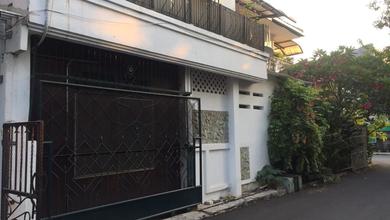 For Sale rumah Eksklusif di Pulomas, Jakarta Timur - LT 190m²