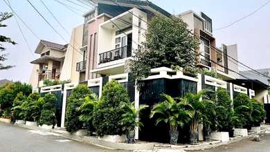 Rumah Area Luxury Pulomas, Jakarta Timur - Harga Menarik 7,5 Miliar