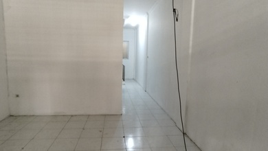 Rumah Sewaan Murah di Jelambar, Jakarta Barat, 4 KT, Harga 80 Juta /tahun
