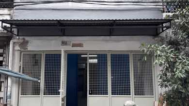 Grosir Rame Barang China, Dijual Ruko di Pasar Pagi Petak ******** Jualan Mainan Toys, Fancy Aksesoris, Kelontong.