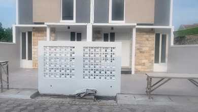 Promo Rumah di Rungkut, Surabaya, LB 100m², Harga 797 Juta