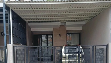 Kesempatan Rumah di Tambaksari, Surabaya, LB 206m², Harga 2,1 Miliar